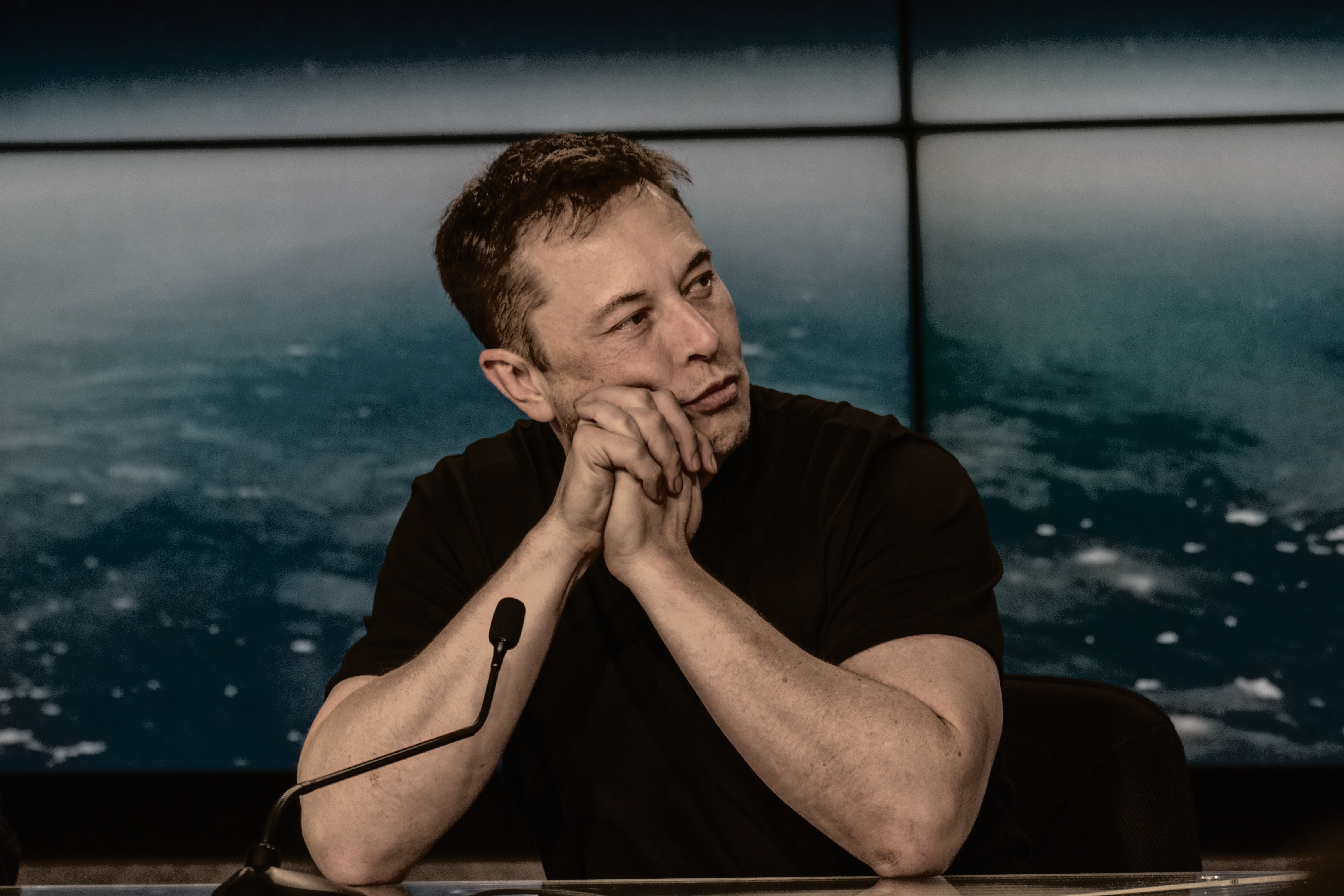 Musk wants to remove Starmer from the post of British Prime Minister — what's happening