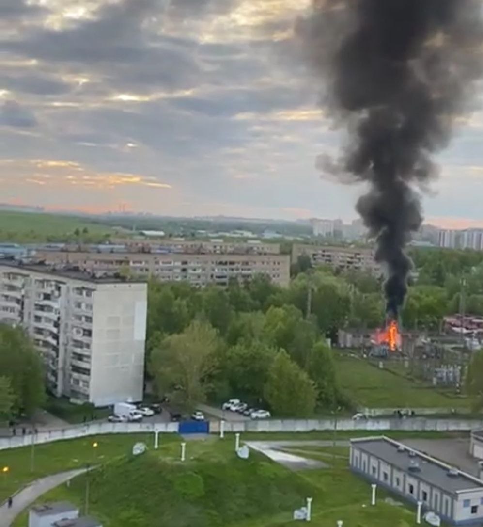 В Подмосковье пылала электроподстанция воинской части ФСБ — видео. Читайте  на UKR.NET