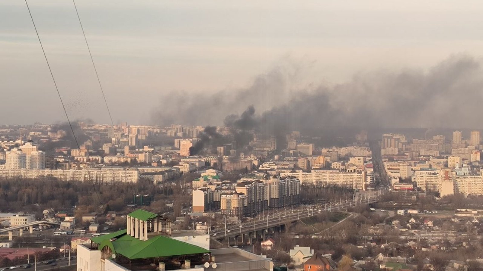 Взрывы и пожар. В российском Белгороде раздался мощный 