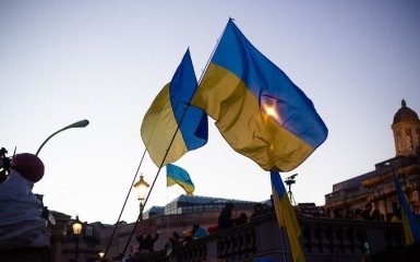 Мир открыл глаза: как изменилось отношение к украинцам в мире — Свідомі про несвідоме