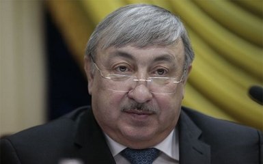 В Украине разгорается скандал с судьей, "вовремя" выехавшим из страны