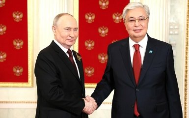 Vladimir Putin and Kasim-Jomart Tokayev