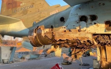 Damaged Su-25 of the Russian Army