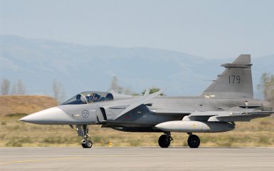 Шведский истребитель Gripen