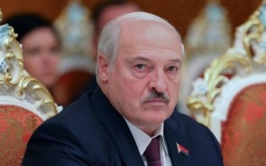 Лукашенко натякнув на ймовірність продовження війни за межами України