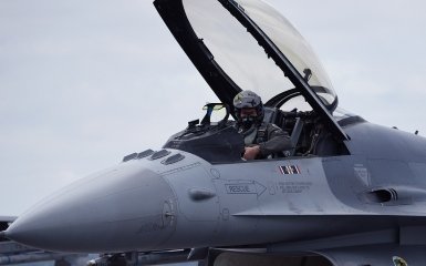 F-16