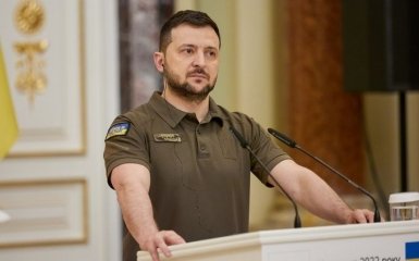 Зеленський не підтримує петицію про скасування заборони виїзду чоловіків за кордон