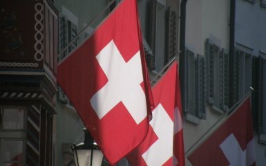 Switzerland strikes sanctions on Russia