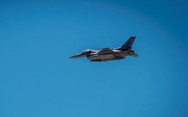 Україні вже зараз необхідні винищувачі F-16 — CNN