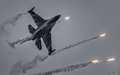 Коли українські пілоти полетять на F-16 — Резніков назвав терміни