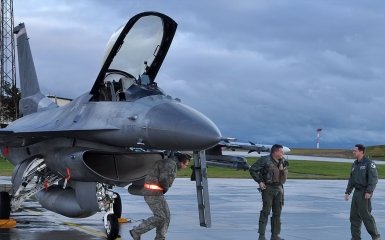 Дания подготовила 50 украинских специалистов для обслуживания F-16