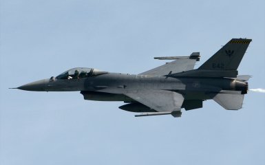 F-16