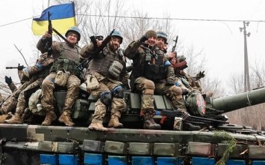 Головне за ніч: удари по позиціях армії РФ у Токмаку і успіхи контрнаступу ЗСУ на Донбасі