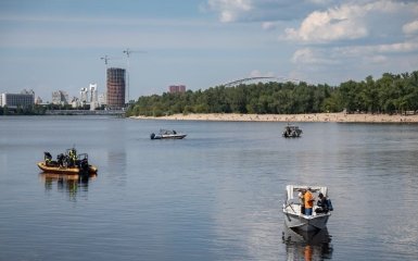 Обрив тросу на атракціоні у Києві. Рятувальники знайшли тіло хлопця