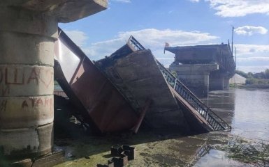 Satellite photos of the destroyed bridge across the Seim River in Kurshchyna appeared