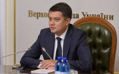 У Зеленського назвали претендента на заміну Разумкова