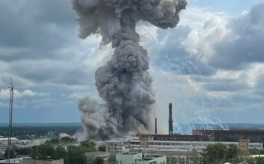 Под Москвой раздался сильный взрыв на оптико-механическом заводе — видео