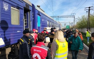 З Покровська скасували евакуаційні потяги — як тепер виїхати цивільним