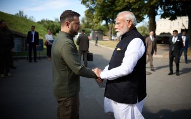 Vladimir Zelensky and Narendra Modi