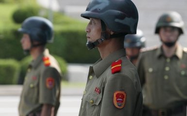 Instructors from the DPRK