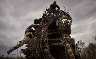 В пригороде Бахмута ВСУ постепенно продвигаются по двум направлениям — Маляр