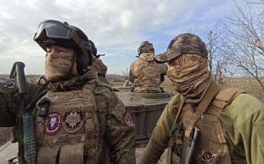 Наемники ЧВК Вагнера тренируют белорусских военных вблизи границы НАТО — разведка Британии