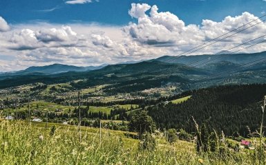 Топові туристичні маршрути від бази Заросляк у Карпатах