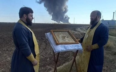 The Russian Orthodox Church held a prayer service near an oil depot in the Rostov region. The fire has not been extinguished for 4 days