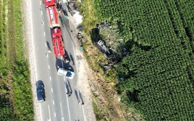 Масштабна ДТП на Рівненщині. Поліція озвучила основну версію трагедії