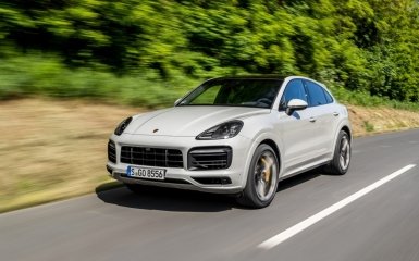 Порівняння різних версій Porsche Cayenne: яку модель вибрати?