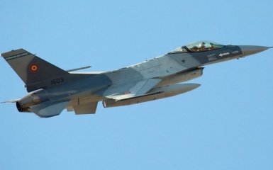 F-16