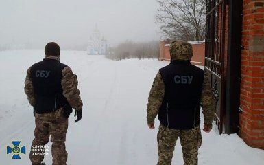 СБУ обыскивает монастырь Московского патриархата Сумской области