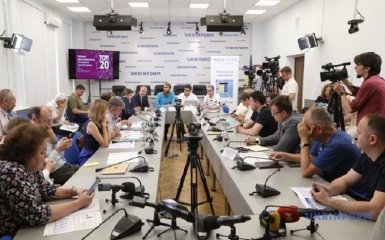 Cинергия молодости и опыта: политологи дали оценку потенциала объединения "Слуги народа" с "Батькивщиной" Тимошенко