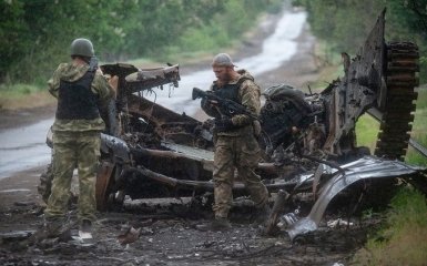 Солдати РФ стягнули під Чорнобаївку 130 одиниць техніки