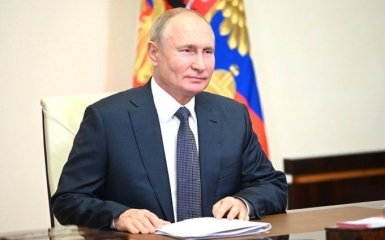 США массово увольняют своих сотрудников из-за решения команды Путина