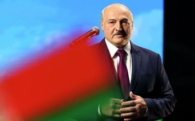 Лукашенко офіційно закрив кордони Білорусі