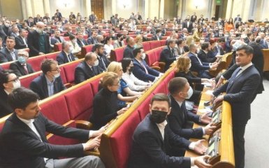 У Раді попередньо погодили законопроєкт про заборону продажу ліків дітям