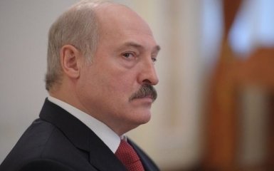 Лукашенко требует от Путина гарантий безопасности для Беларуси