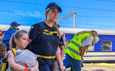 Ukraine expands forced evacuation of families with children from Kharkiv region