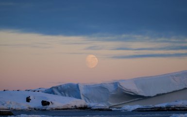 Ночь в Антарктиде