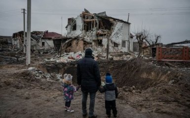 Мінреінтеграції пропонує примусово евакуювати дітей із зон бойових дій