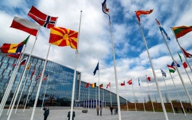 У офіційного сайту НАТО несподівано з'явилася українська версія