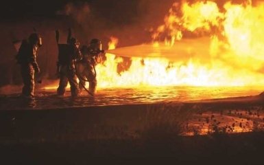 Extinguishing a fire in a warehouse in the Russian Federation