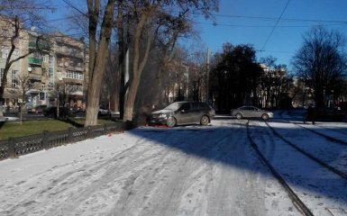 В Харькове сожгли внедорожник судьи: опубликовано фото