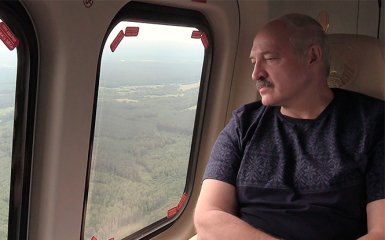 Next to Lukashenka's helicopter. Three Russian "shaheds" flew to Belarus