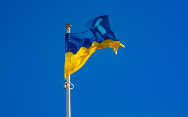 Україна