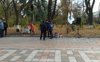 Возле Рады прогремел взрыв: появились фото и видео с места событий