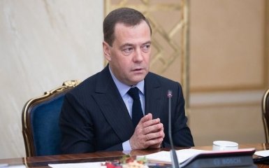 Медведєв почав погрожувати Україні "судним днем" у разі удару по Криму