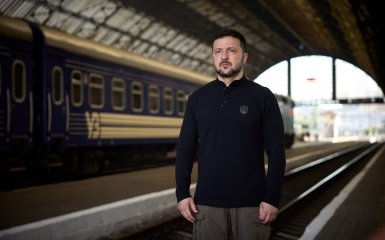 День Конституції України. Зеленський привітав українців зі святом — відео