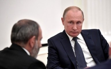 Пашинян потребовал у Путина безотлагательной помощи